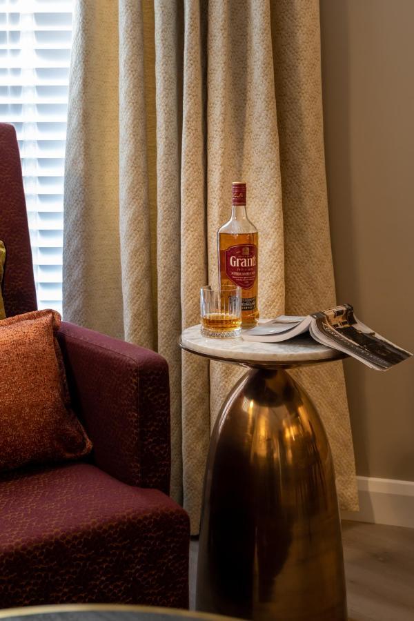 Pamper Yourself In Our Double Sized Copper Tub -2 Bedroom Villa 인버네스 외부 사진
